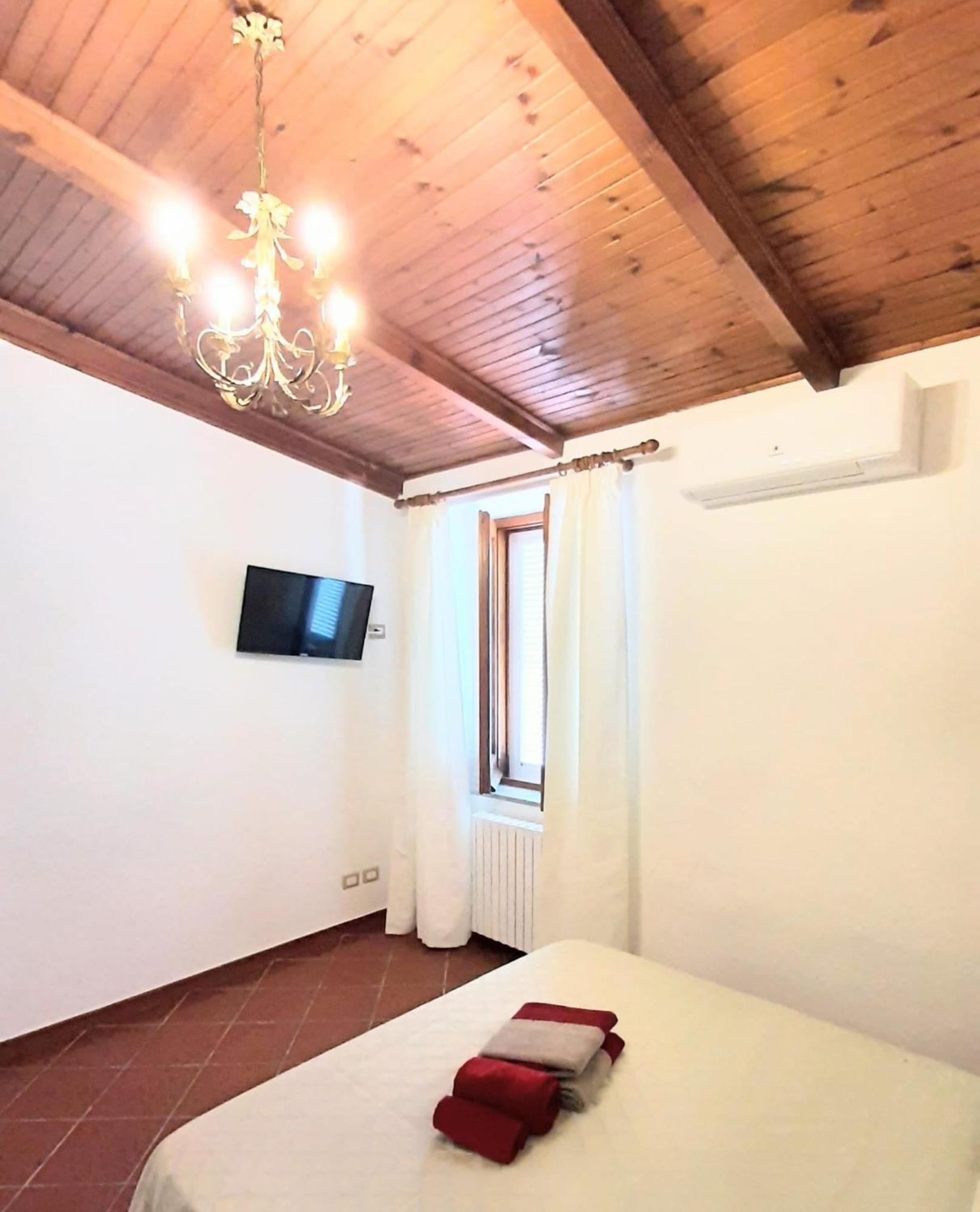 Casale Battaglini Bed & Breakfast Castelnuovo Cilento ภายนอก รูปภาพ